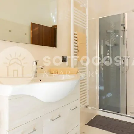 Daire Group Holidays -